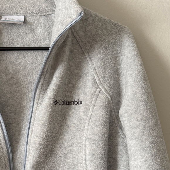 Columbia Women's Light Gray Utility Jacket - Picture 3 of 5